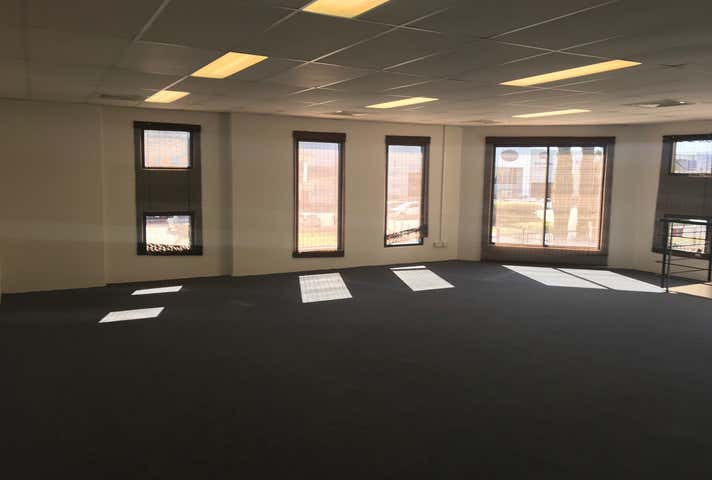 24 Ernest Clark Rd Canning Vale WA 6155 - Image 7