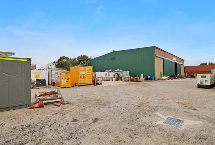 5 Baltic Court Maddington WA 6109 - Image 17