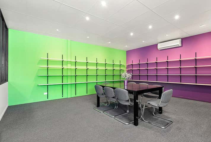 18/114-118 Merrindale Drive Croydon South VIC 3136 - Image 5