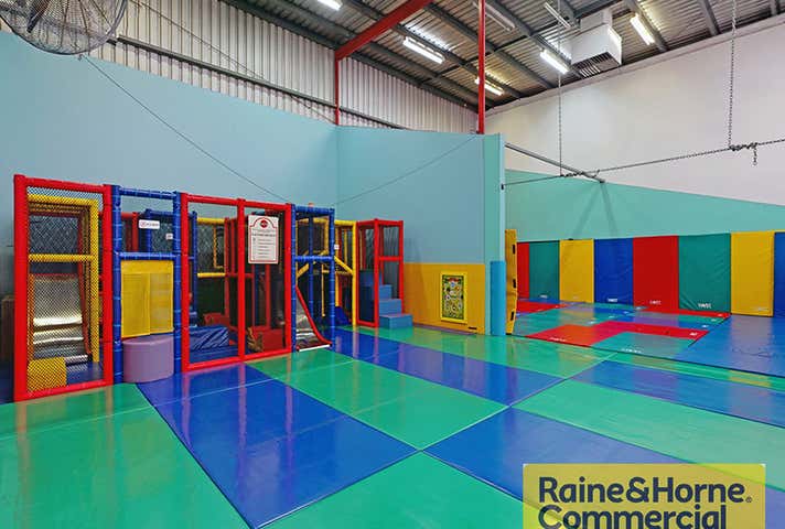 2/983 South Pine Road Everton Hills QLD 4053 - Image 5