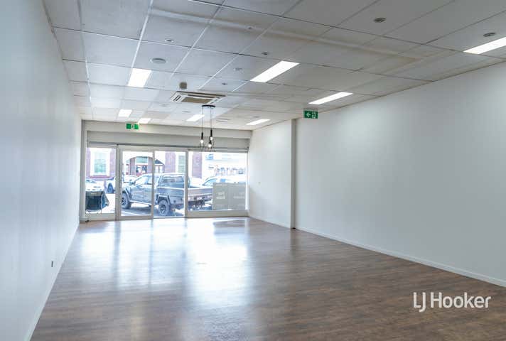 76 McDowall Street Roma QLD 4455 - Image 8