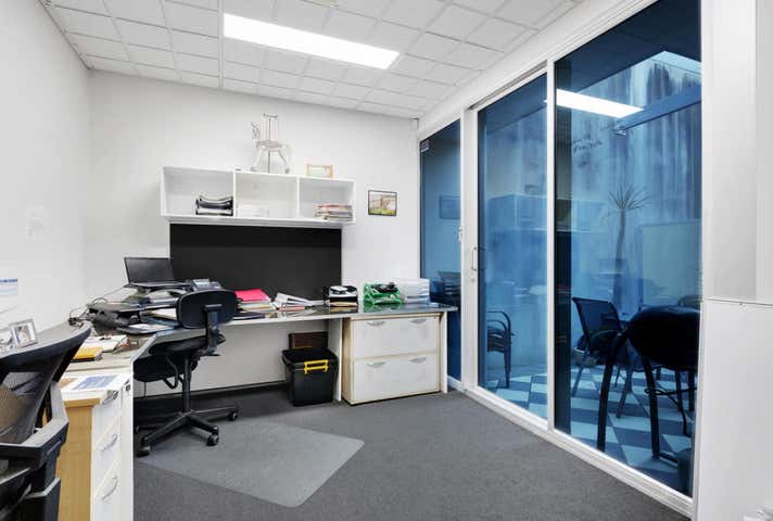 4/34 Commercial Road Newstead QLD 4006 - Image 8