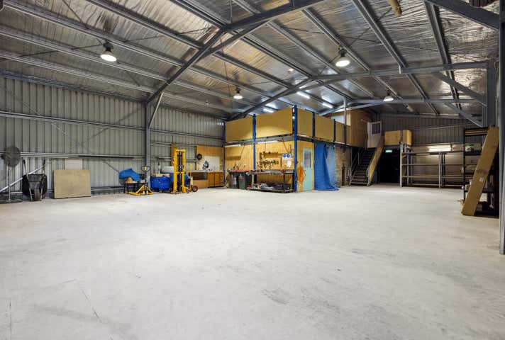 6A Roanoak Court East Bendigo VIC 3550 - Image 2