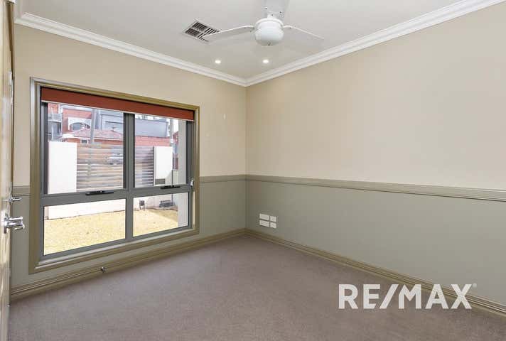 31 Hardy Avenue Wagga Wagga NSW 2650 - Image 3