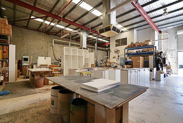 Unit 2, 44 Vinnicombe Drive Canning Vale WA 6155 - Image 13