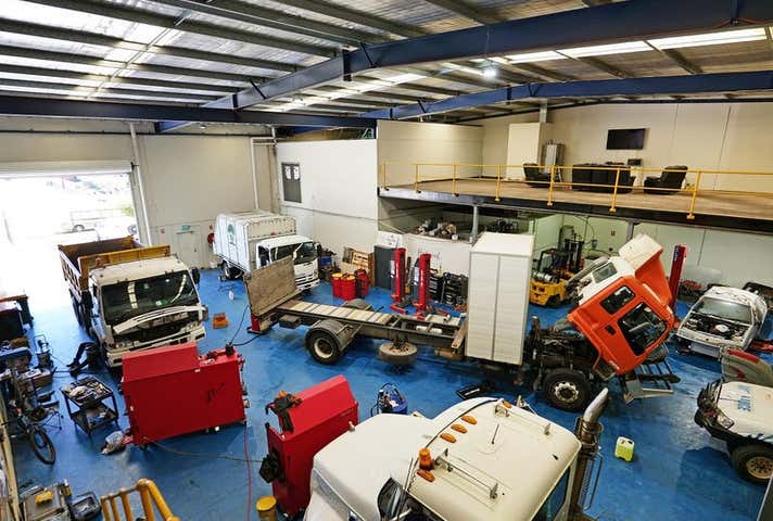 Unit 2, 32 Harrison Road Forrestfield WA 6058 - Image 2