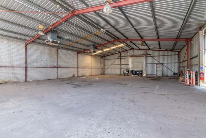 9 Mosey Street Landsdale WA 6065 - Image 6