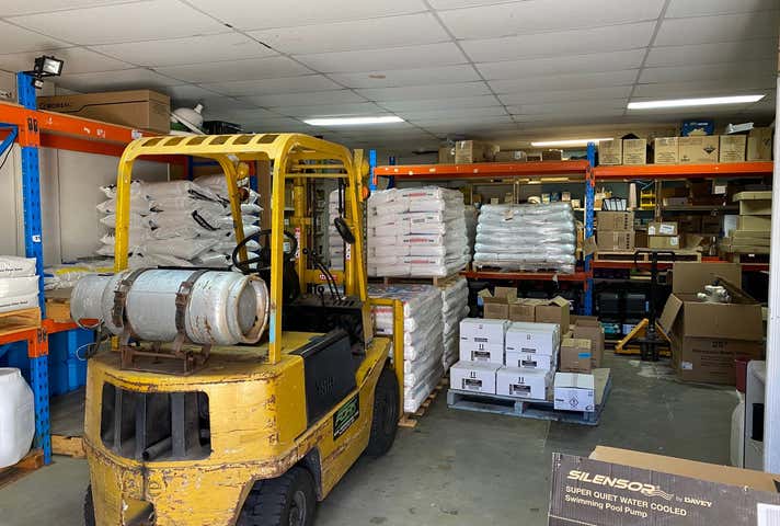 2/4 Leach Crescent Rockingham WA 6168 - Image 6