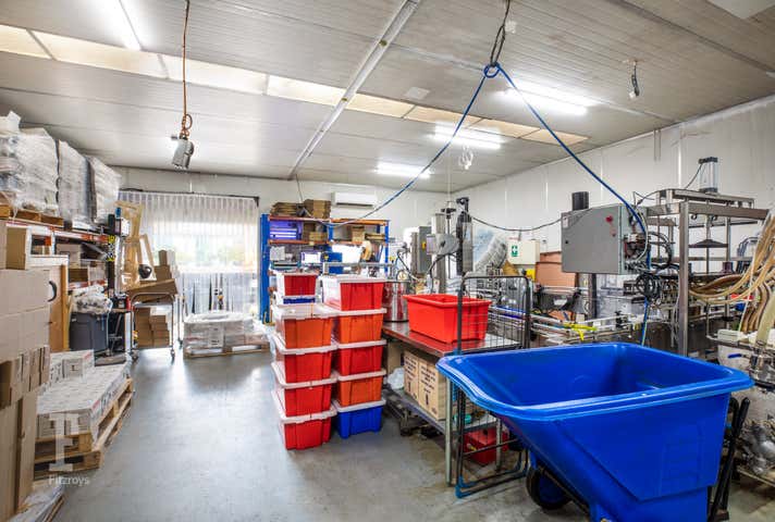 6 Thompson Street Kensington VIC 3031 - Image 6