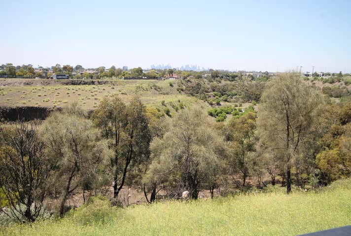 16 Greenstone Place Sunshine North VIC 3020 - Image 6