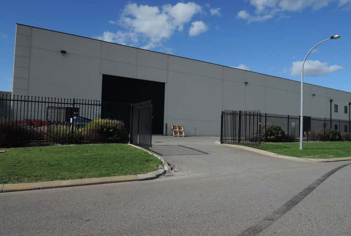 32 Walters Way Forrestfield WA 6058 - Image 9