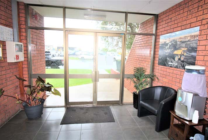 49-57 Commercial Avenue Paget QLD 4740 - Image 14