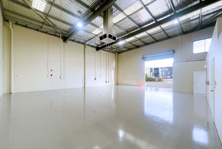 Unit 3, 2 Kalinga Way Landsdale WA 6065 - Image 10