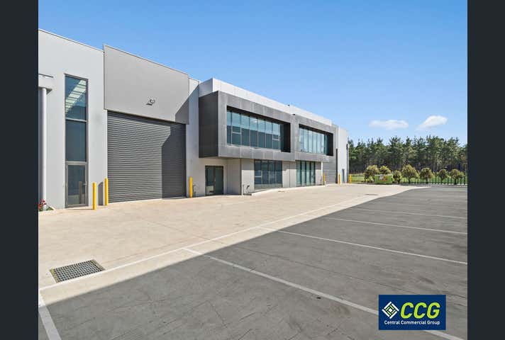 2/39 Ravenhall Way Ravenhall VIC 3023 - Image 2