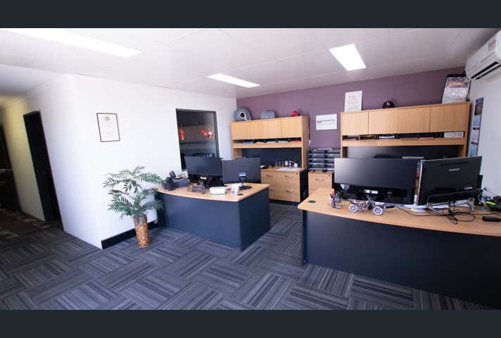 1/245 Barrington Street Bibra Lake WA 6163 - Image 11