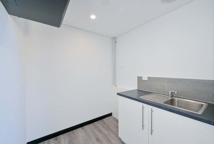 6/4 Enterprise Court Canning Vale WA 6155 - Image 4