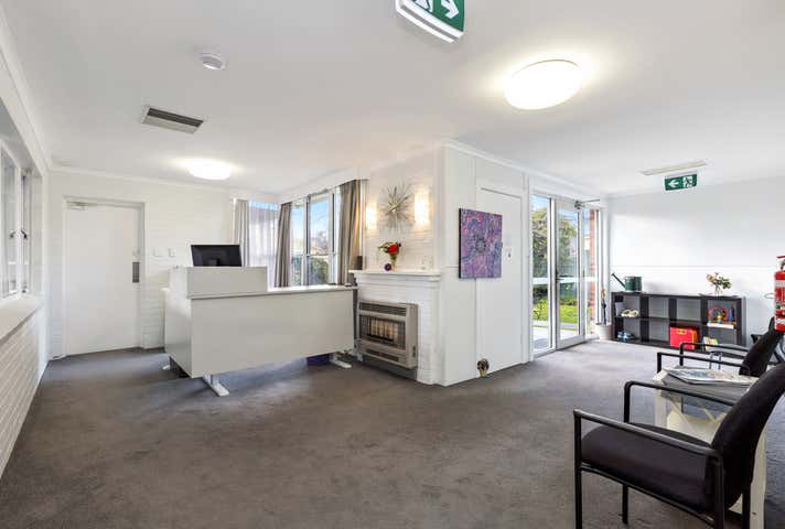 171 Neale Street Flora Hill VIC 3550 - Image 2