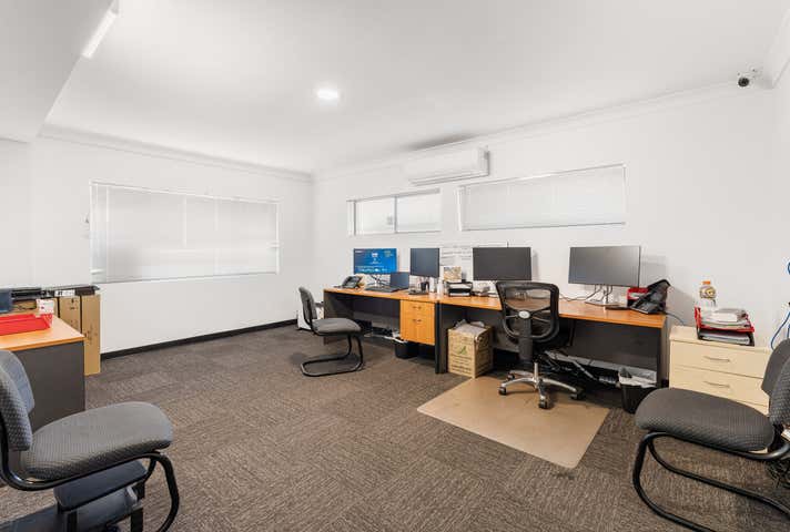 32 Duntroon Street Brendale QLD 4500 - Image 13