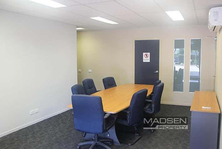 2/30 Walker Street Tennyson QLD 4105 - Image 5