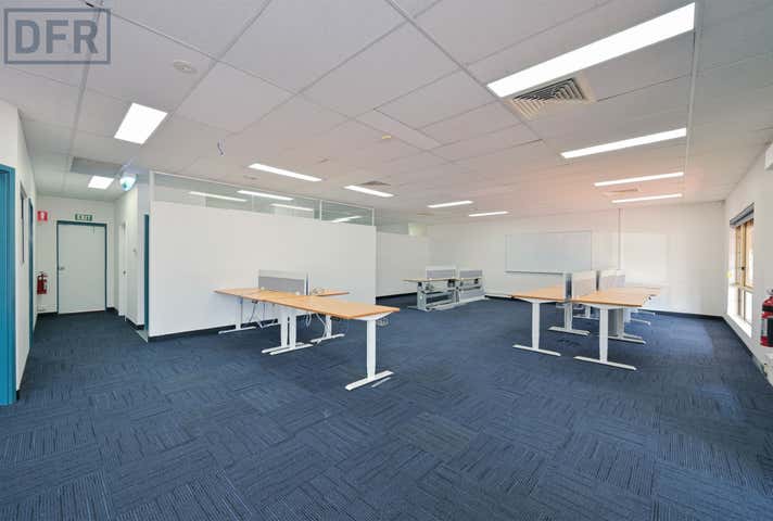2/4 Challenger Avenue Kwinana Town Centre WA 6167 - Image 9
