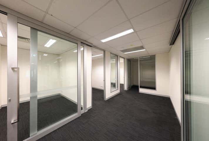 Level 1 76 Lake Street Cairns City QLD 4870 - Image 5