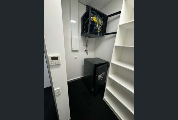 Lvl 1/36-38 Moffat Street Cairns North QLD 4870 - Image 18