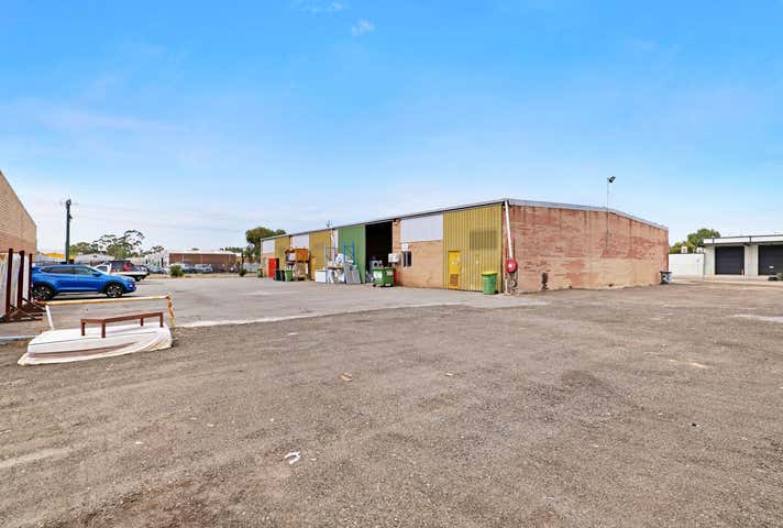 13 Malcolm Road Maddington WA 6109 - Image 14