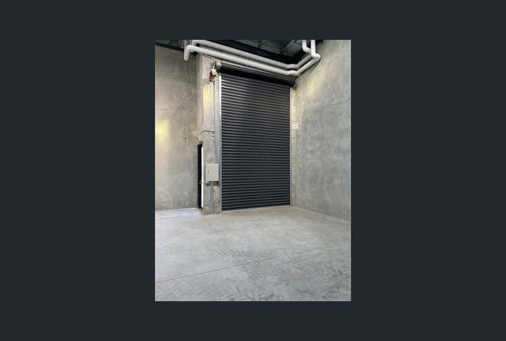 31/7 Seaside Parade North Shore VIC 3214 - Image 3