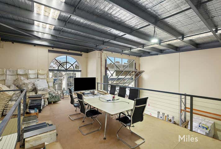 3/18-20 Redland Drive Mitcham VIC 3132 - Image 5