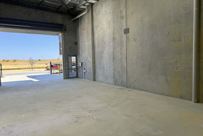 94 GREENWICH PARADE Neerabup WA 6031 - Image 27