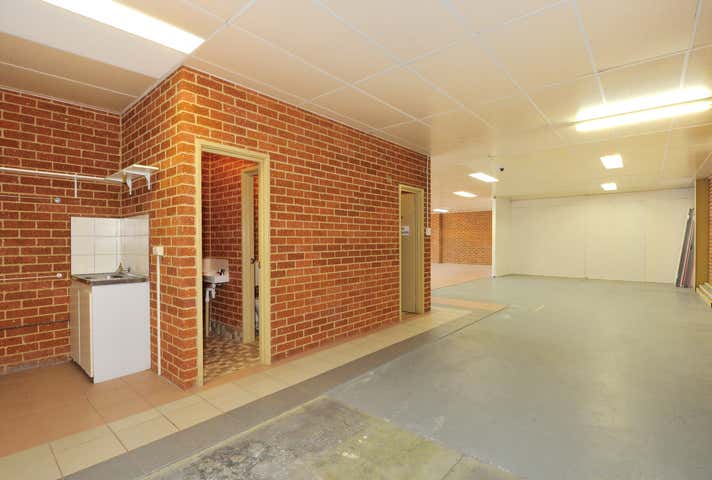 1/5 Leach Crescent Rockingham WA 6168 - Image 11