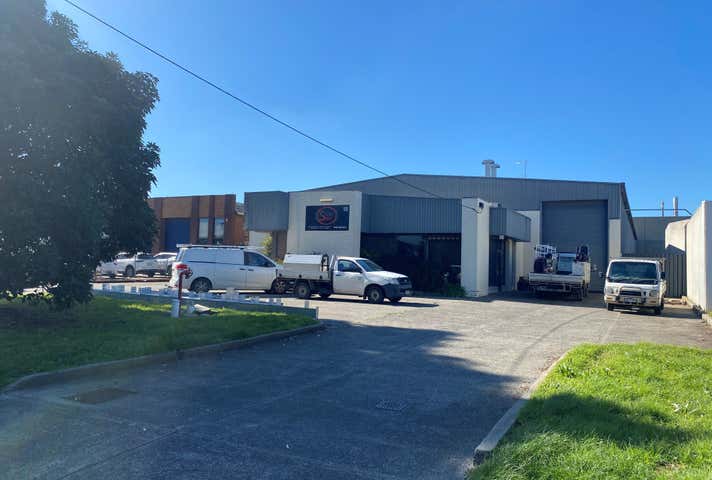 15 Century Drive Braeside VIC 3195 - Image 2