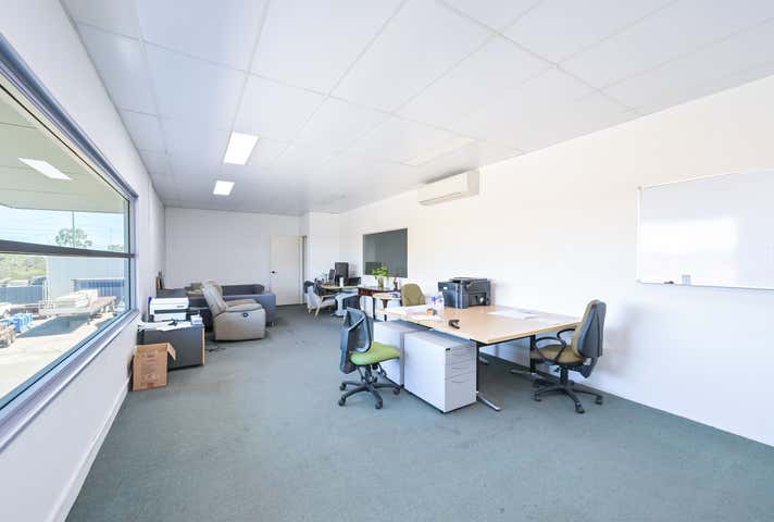 1/8 Hurley Street Canning Vale WA 6155 - Image 25