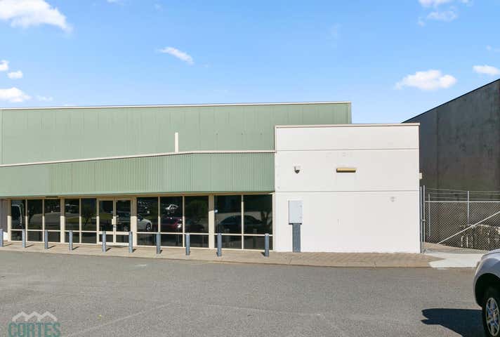 Unit 1/6 Geelong Court Bibra Lake WA 6163 - Image 2