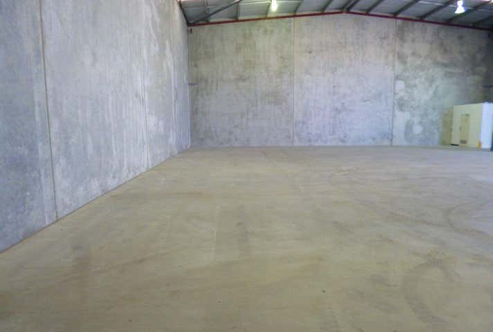 11/21 Warman Street Neerabup WA 6031 - Image 5