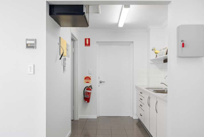 1/6 Metro Parade Mawson Lakes SA 5095 - Image 15