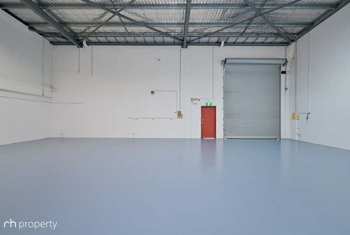 8/8 Hurley Street Canning Vale WA 6155 - Image 7