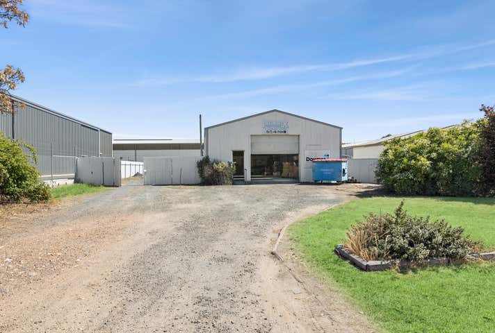 5 McGibbony Street East Ararat VIC 3377 - Image 1