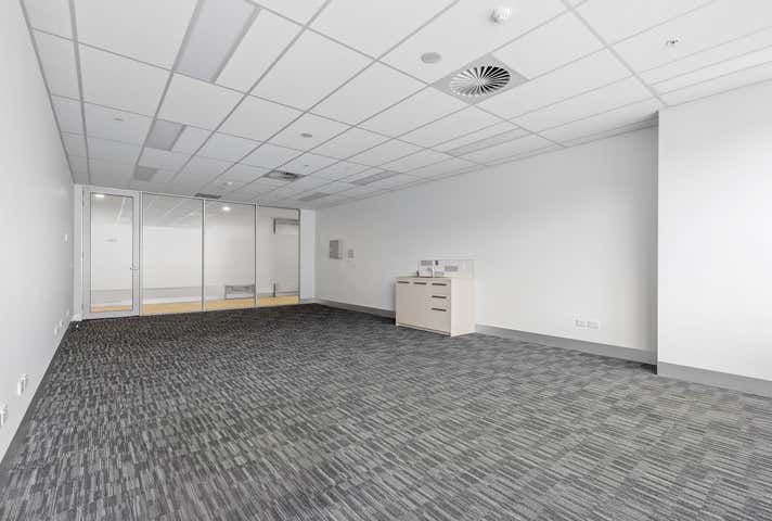 304/111 Overton Road Williams Landing VIC 3027 - Image 5