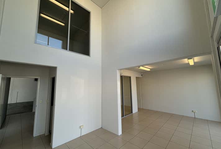 7/75 Waterway Drive Coomera QLD 4209 - Image 13