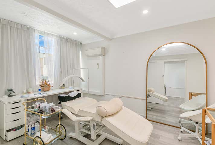 34-38 Griffith Street Coolangatta QLD 4225 - Image 12