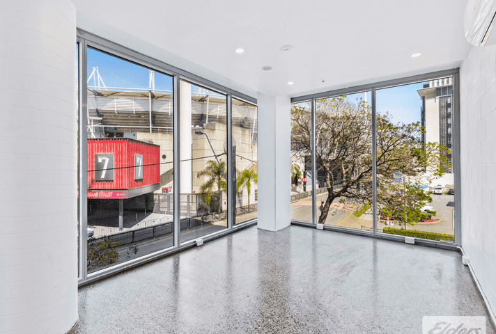 95 Linton Street Kangaroo Point QLD 4169 - Image 11