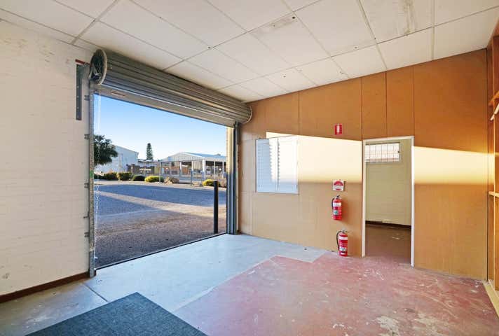 Unit 2, 6 Finlay Place Wangara WA 6065 - Image 7