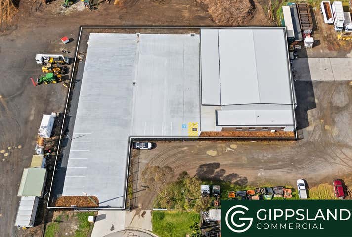 97 Roberts Court Drouin VIC 3818 - Image 2