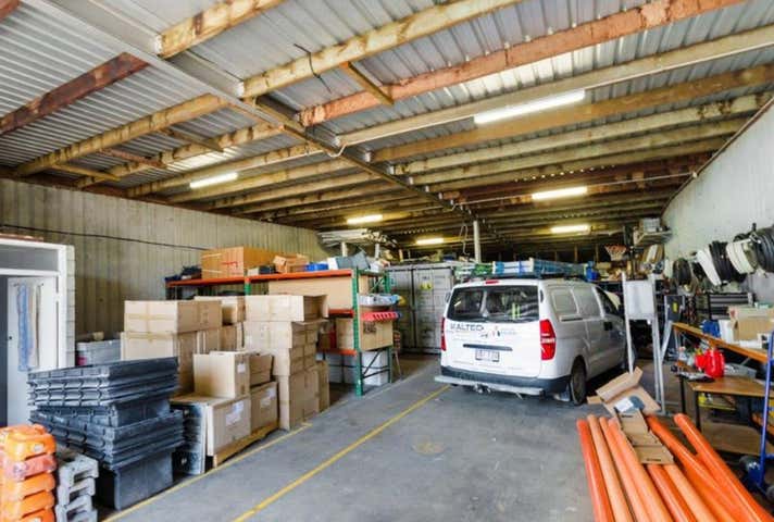 The Market, 25 Keane Street Currajong QLD 4812 - Image 12