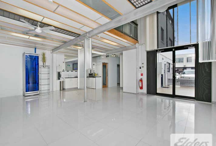 8 Byres Street Newstead QLD 4006 - Image 2