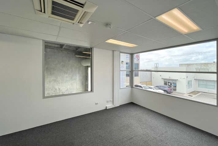 Unit 4, 17 Caloundra Road Clarkson WA 6030 - Image 7