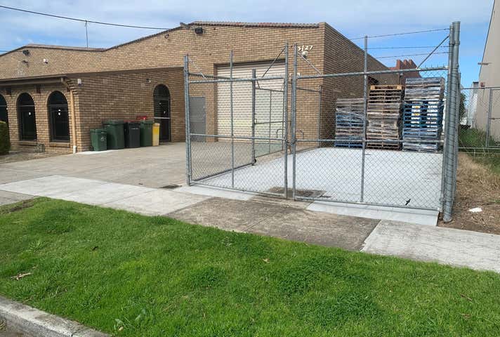 27 Winterton Road Clayton VIC 3168 - Image 3