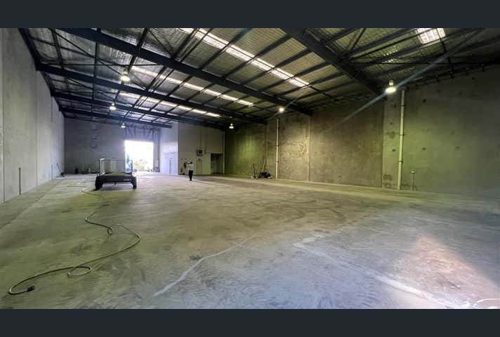 2/10 Renewable Chase Bibra Lake WA 6163 - Image 14