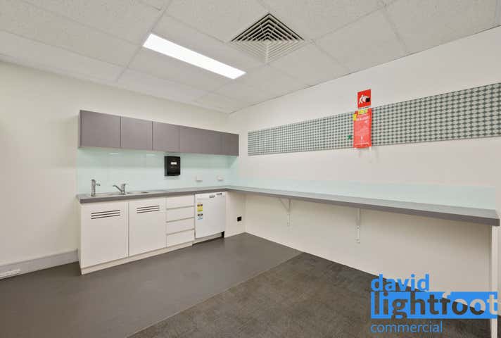 16 Ogilvie Road Mount Pleasant WA 6153 - Image 10